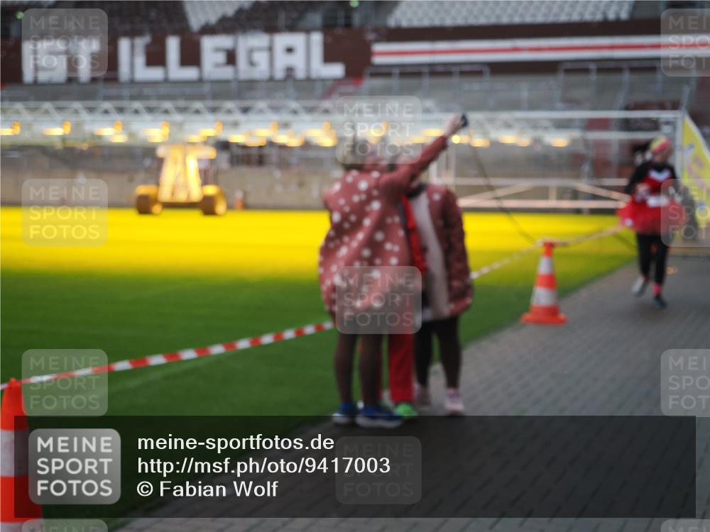 07.12.2025 - St. Pauli X-Mass-Run No. 15 Fabian Wolf http://msf.ph/oto/9417003 07.12.2025 11:13:10 Ziel 17, 22, 47, 681, 683, 684, 919, 1022, 1175, 1178, 1645, 1646, 1647, 1703 meine-sportfotos.de