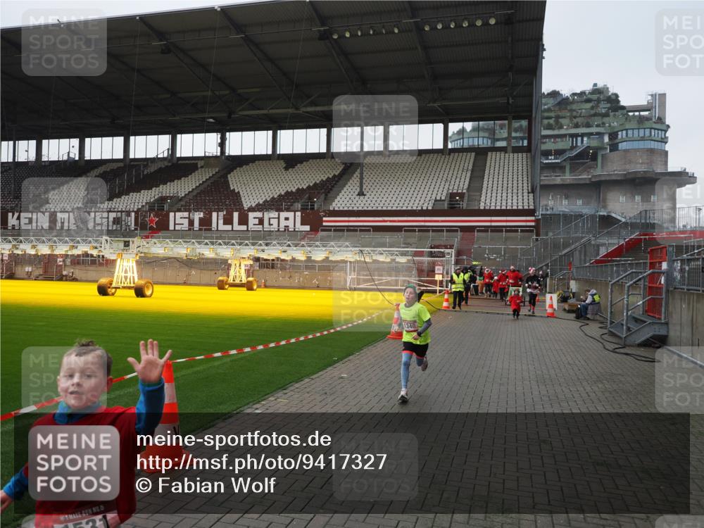 07.12.2025 - St. Pauli X-Mass-Run No. 15 Fabian Wolf http://msf.ph/oto/9417327 07.12.2025 11:17:13 Ziel 1340, 1531, 2766 meine-sportfotos.de