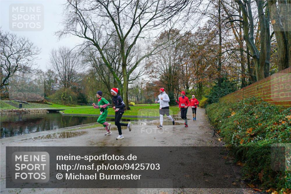 07.12.2025 - St. Pauli X-Mass-Run No. 15 Michael Burmester http://msf.ph/oto/9425703 07.12.2025 09:39:37 Laufen 2984 meine-sportfotos.de