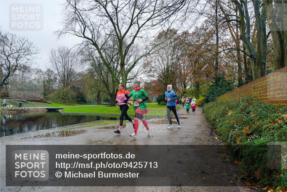 07.12.2025 - St. Pauli X-Mass-Run No. 15 Michael Burmester http://msf.ph/oto/9425713 07.12.2025 09:40:03 Laufen 934, 939 meine-sportfotos.de