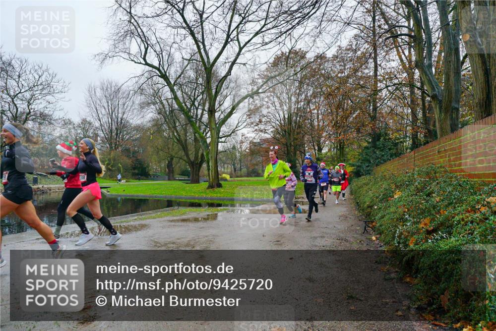 07.12.2025 - St. Pauli X-Mass-Run No. 15 Michael Burmester http://msf.ph/oto/9425720 07.12.2025 09:40:11 Laufen 208, 1377 meine-sportfotos.de
