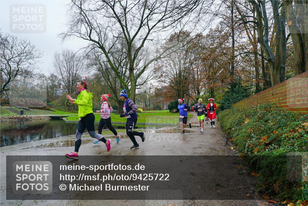 07.12.2025 - St. Pauli X-Mass-Run No. 15 Michael Burmester http://msf.ph/oto/9425722 07.12.2025 09:40:12 Laufen  meine-sportfotos.de