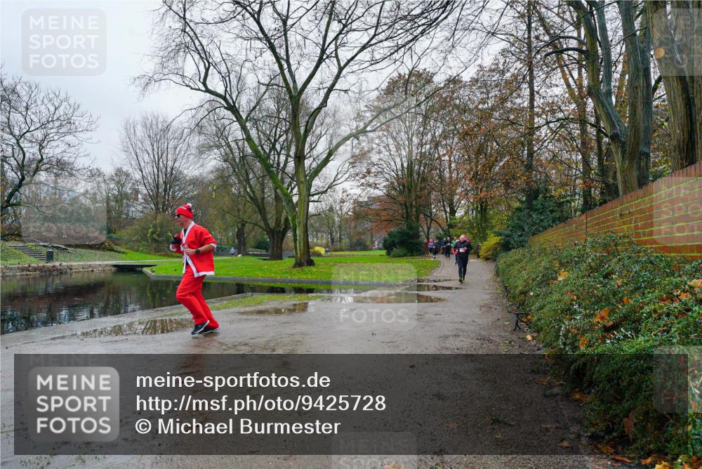 07.12.2025 - St. Pauli X-Mass-Run No. 15 Michael Burmester http://msf.ph/oto/9425728 07.12.2025 09:40:19 Laufen 3 meine-sportfotos.de