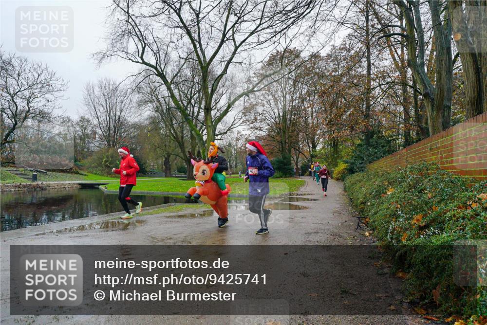07.12.2025 - St. Pauli X-Mass-Run No. 15 Michael Burmester http://msf.ph/oto/9425741 07.12.2025 09:40:35 Laufen 24 meine-sportfotos.de