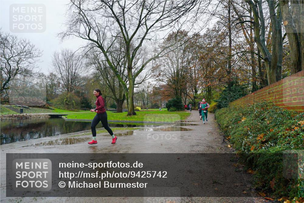 07.12.2025 - St. Pauli X-Mass-Run No. 15 Michael Burmester http://msf.ph/oto/9425742 07.12.2025 09:40:39 Laufen  meine-sportfotos.de