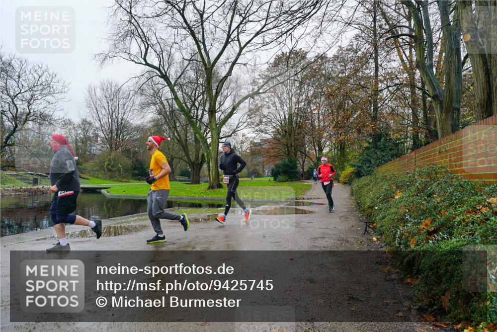07.12.2025 - St. Pauli X-Mass-Run No. 15 Michael Burmester http://msf.ph/oto/9425745 07.12.2025 09:40:45 Laufen  meine-sportfotos.de