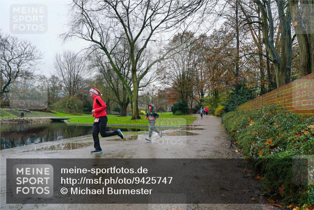 07.12.2025 - St. Pauli X-Mass-Run No. 15 Michael Burmester http://msf.ph/oto/9425747 07.12.2025 09:40:47 Laufen  meine-sportfotos.de