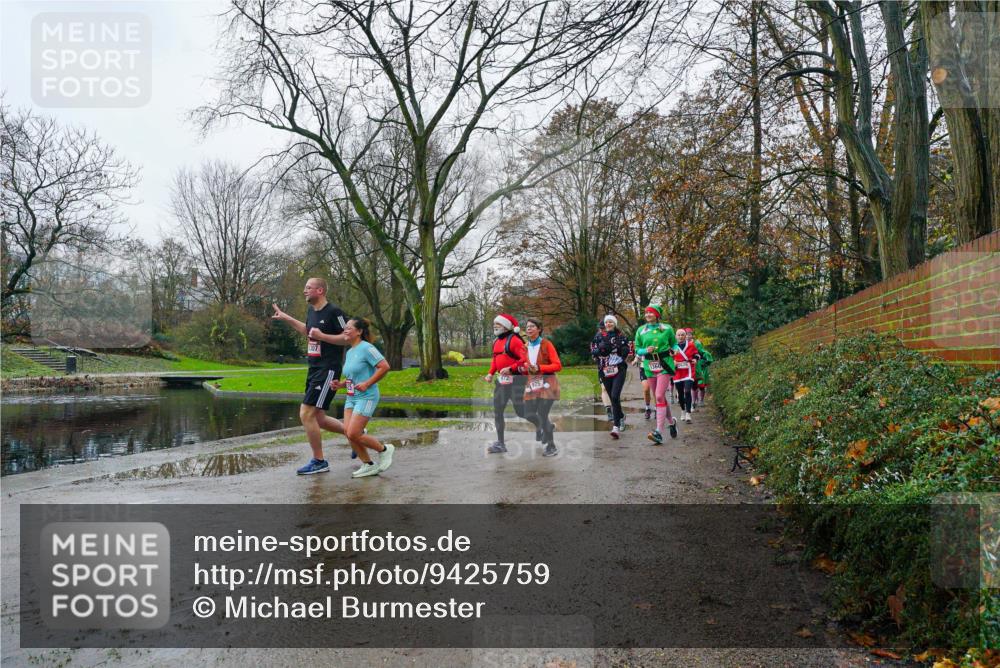 07.12.2025 - St. Pauli X-Mass-Run No. 15 Michael Burmester http://msf.ph/oto/9425759 07.12.2025 09:41:19 Laufen 975, 802 meine-sportfotos.de