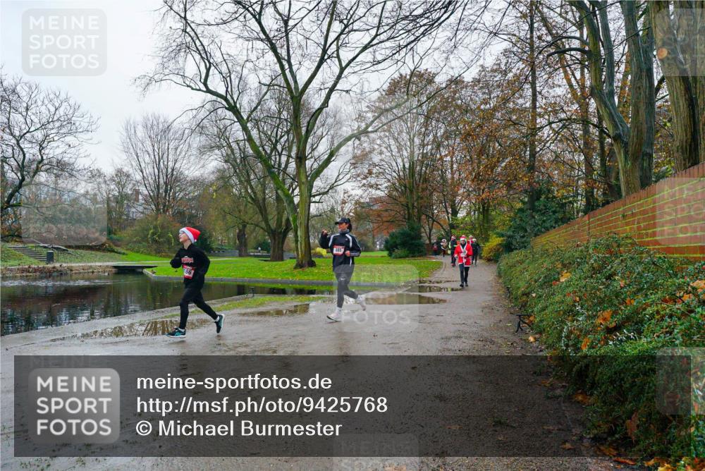 07.12.2025 - St. Pauli X-Mass-Run No. 15 Michael Burmester http://msf.ph/oto/9425768 07.12.2025 09:41:28 Laufen  meine-sportfotos.de