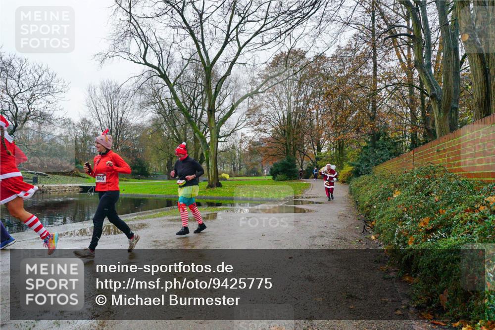 07.12.2025 - St. Pauli X-Mass-Run No. 15 Michael Burmester http://msf.ph/oto/9425775 07.12.2025 09:41:39 Laufen 4465 meine-sportfotos.de