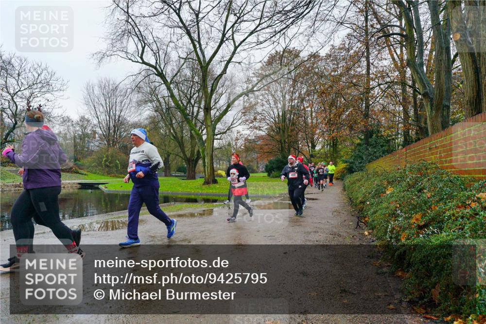 07.12.2025 - St. Pauli X-Mass-Run No. 15 Michael Burmester http://msf.ph/oto/9425795 07.12.2025 09:42:18 Laufen 460 meine-sportfotos.de