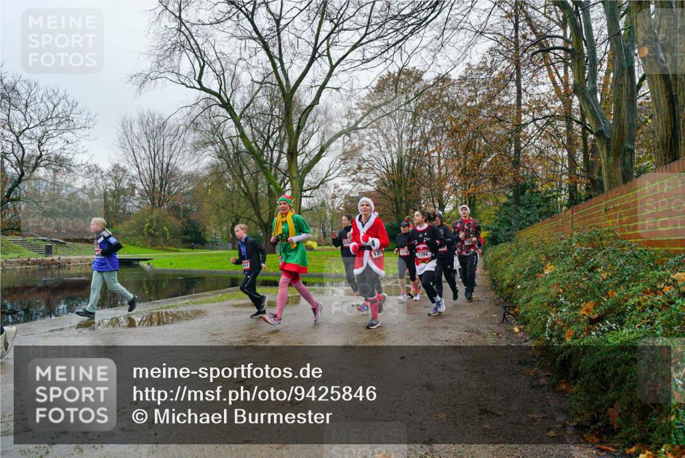 07.12.2025 - St. Pauli X-Mass-Run No. 15 Michael Burmester http://msf.ph/oto/9425846 07.12.2025 09:43:23 Laufen 139, 3518, 1394 meine-sportfotos.de
