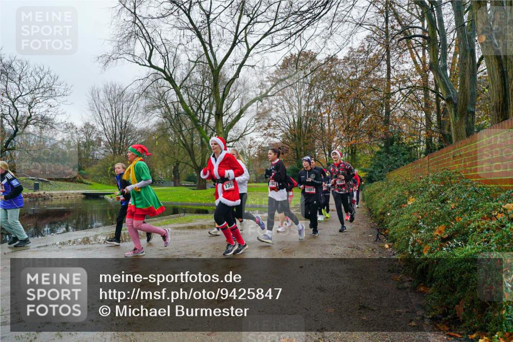 07.12.2025 - St. Pauli X-Mass-Run No. 15 Michael Burmester http://msf.ph/oto/9425847 07.12.2025 09:43:24 Laufen 1399, 19, 1892, 1887 meine-sportfotos.de