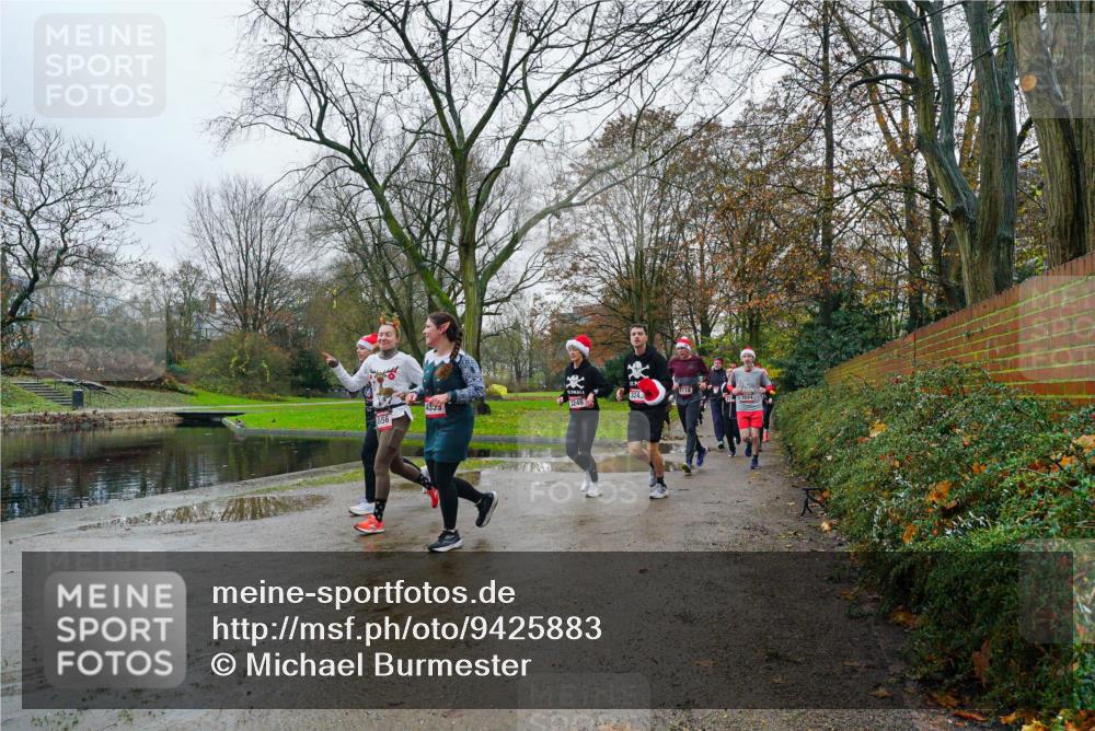 07.12.2025 - St. Pauli X-Mass-Run No. 15 Michael Burmester http://msf.ph/oto/9425883 07.12.2025 09:43:56 Laufen 556, 4599, 324, 3246, 3084 meine-sportfotos.de