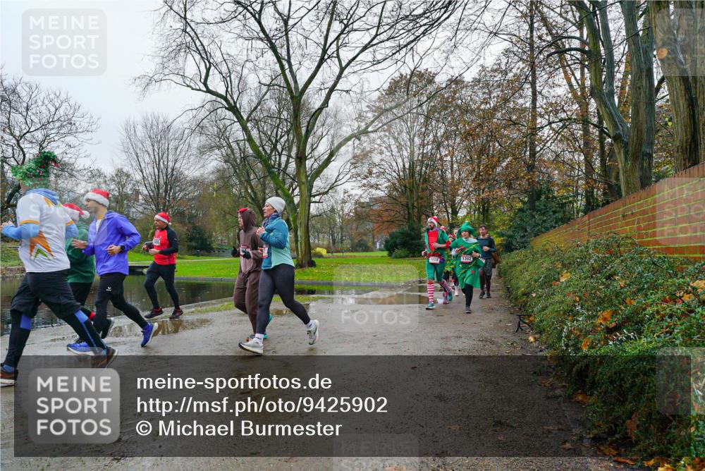 07.12.2025 - St. Pauli X-Mass-Run No. 15 Michael Burmester http://msf.ph/oto/9425902 07.12.2025 09:44:14 Laufen 1302 meine-sportfotos.de