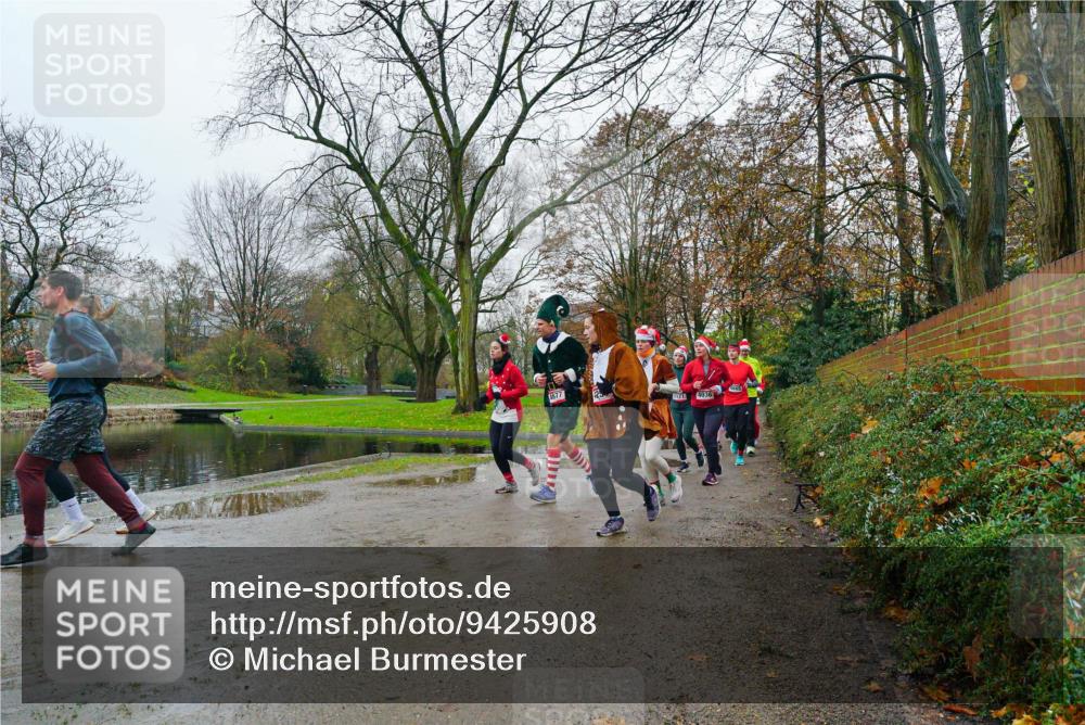 07.12.2025 - St. Pauli X-Mass-Run No. 15 Michael Burmester http://msf.ph/oto/9425908 07.12.2025 09:44:18 Laufen 4677, 1121, 4036 meine-sportfotos.de
