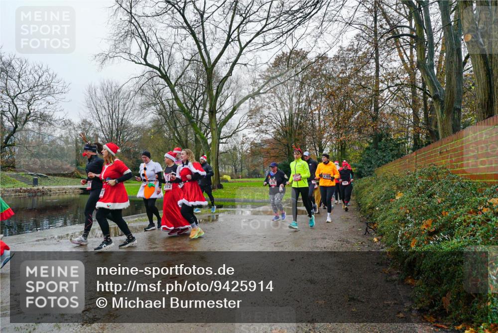 07.12.2025 - St. Pauli X-Mass-Run No. 15 Michael Burmester http://msf.ph/oto/9425914 07.12.2025 09:44:23 Laufen 3812, 670, 1369 meine-sportfotos.de