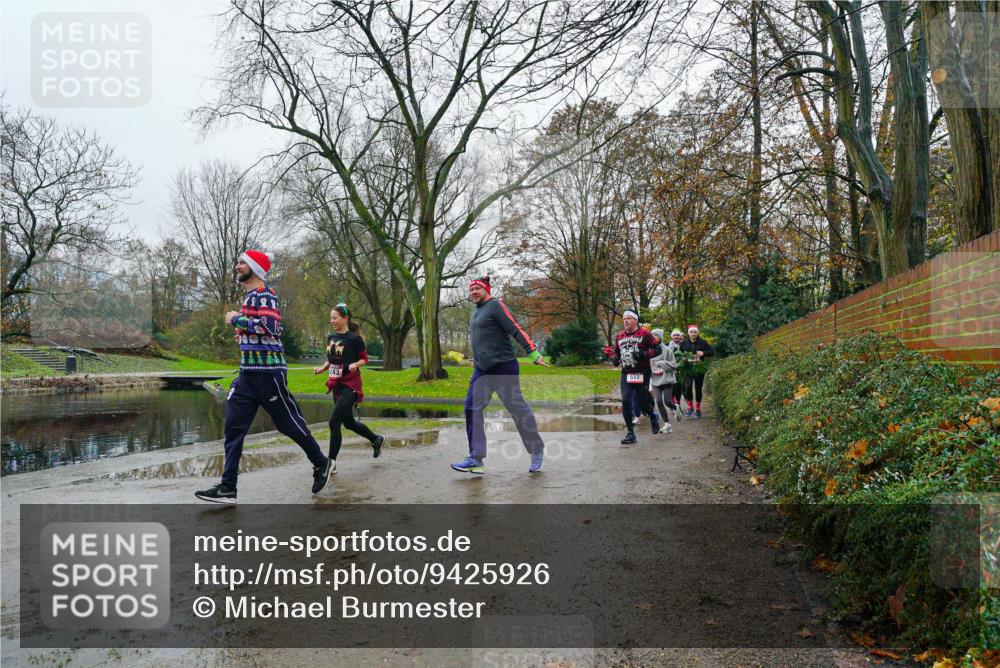 07.12.2025 - St. Pauli X-Mass-Run No. 15 Michael Burmester http://msf.ph/oto/9425926 07.12.2025 09:44:34 Laufen 512 meine-sportfotos.de