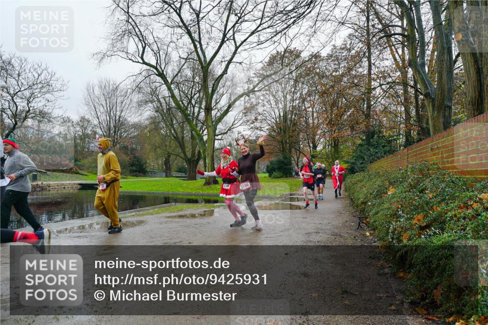 07.12.2025 - St. Pauli X-Mass-Run No. 15 Michael Burmester http://msf.ph/oto/9425931 07.12.2025 09:44:38 Laufen 3196 meine-sportfotos.de