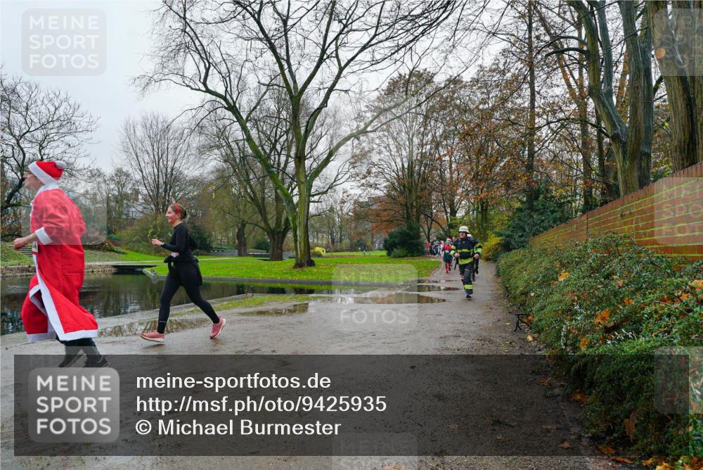 07.12.2025 - St. Pauli X-Mass-Run No. 15 Michael Burmester http://msf.ph/oto/9425935 07.12.2025 09:44:43 Laufen  meine-sportfotos.de