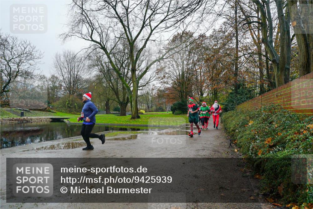 07.12.2025 - St. Pauli X-Mass-Run No. 15 Michael Burmester http://msf.ph/oto/9425939 07.12.2025 09:44:49 Laufen  meine-sportfotos.de