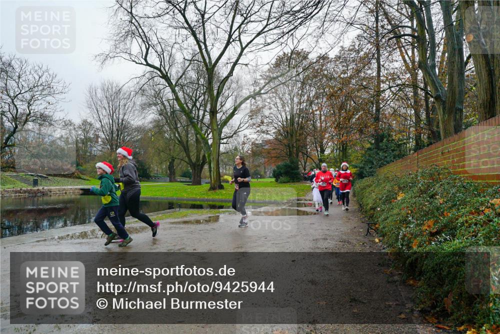 07.12.2025 - St. Pauli X-Mass-Run No. 15 Michael Burmester http://msf.ph/oto/9425944 07.12.2025 09:44:56 Laufen  meine-sportfotos.de