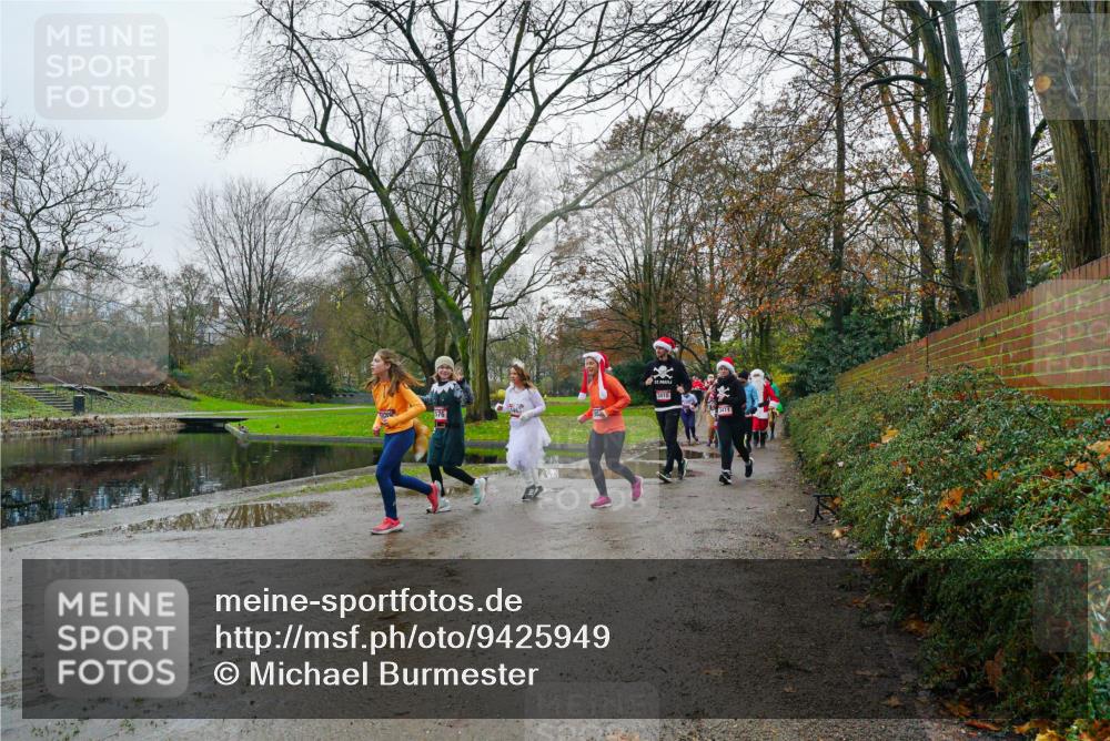 07.12.2025 - St. Pauli X-Mass-Run No. 15 Michael Burmester http://msf.ph/oto/9425949 07.12.2025 09:45:00 Laufen 3410 meine-sportfotos.de