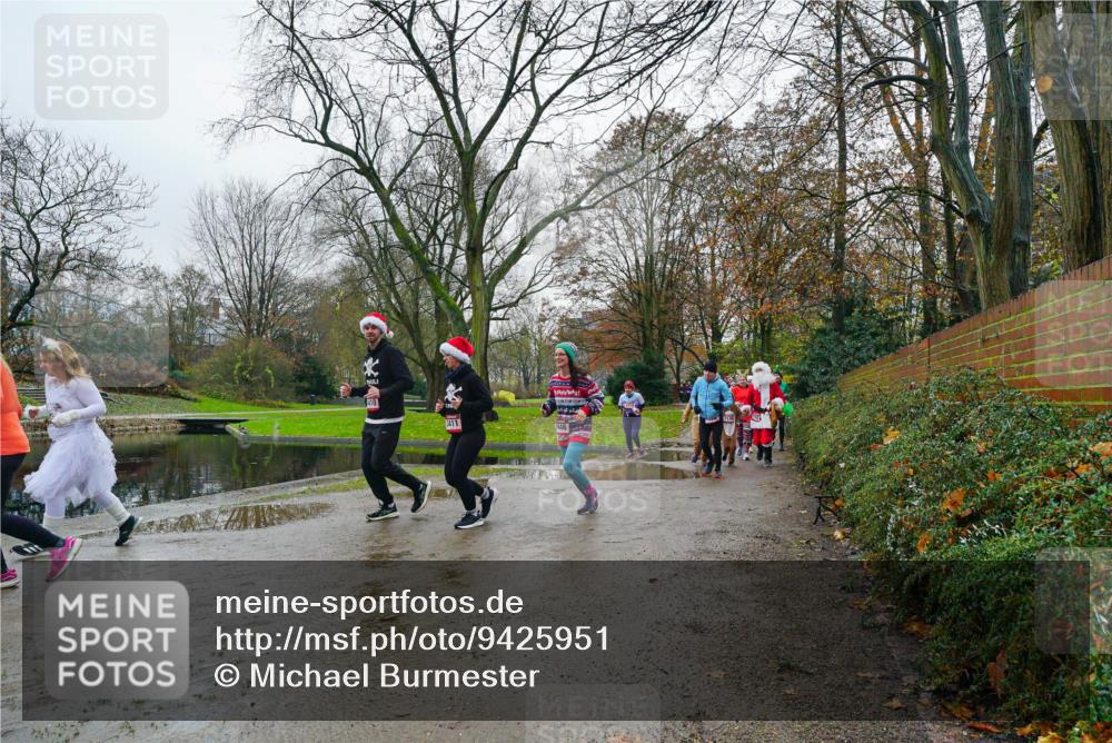 07.12.2025 - St. Pauli X-Mass-Run No. 15 Michael Burmester http://msf.ph/oto/9425951 07.12.2025 09:45:02 Laufen 3411 meine-sportfotos.de