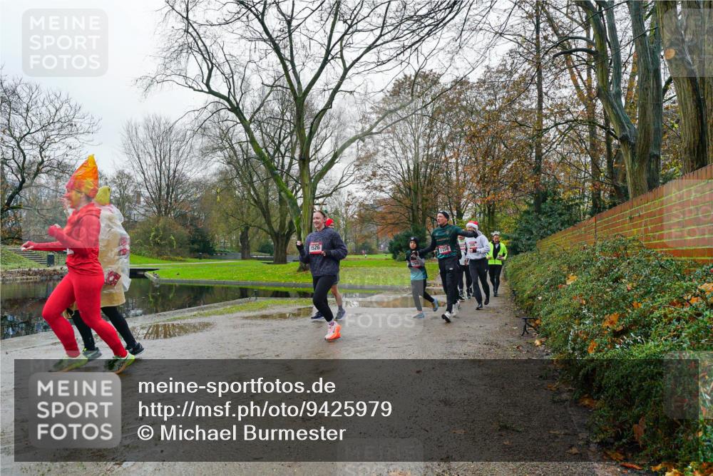 07.12.2025 - St. Pauli X-Mass-Run No. 15 Michael Burmester http://msf.ph/oto/9425979 07.12.2025 09:45:40 Laufen 1526, 2758 meine-sportfotos.de