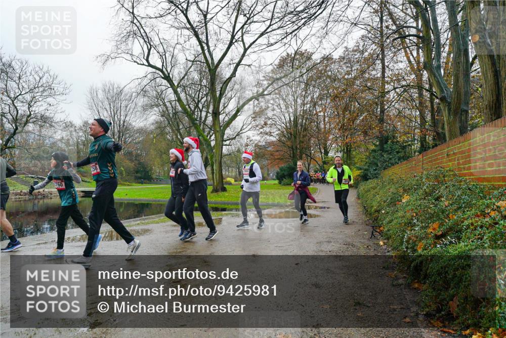 07.12.2025 - St. Pauli X-Mass-Run No. 15 Michael Burmester http://msf.ph/oto/9425981 07.12.2025 09:45:42 Laufen 760, 158 meine-sportfotos.de
