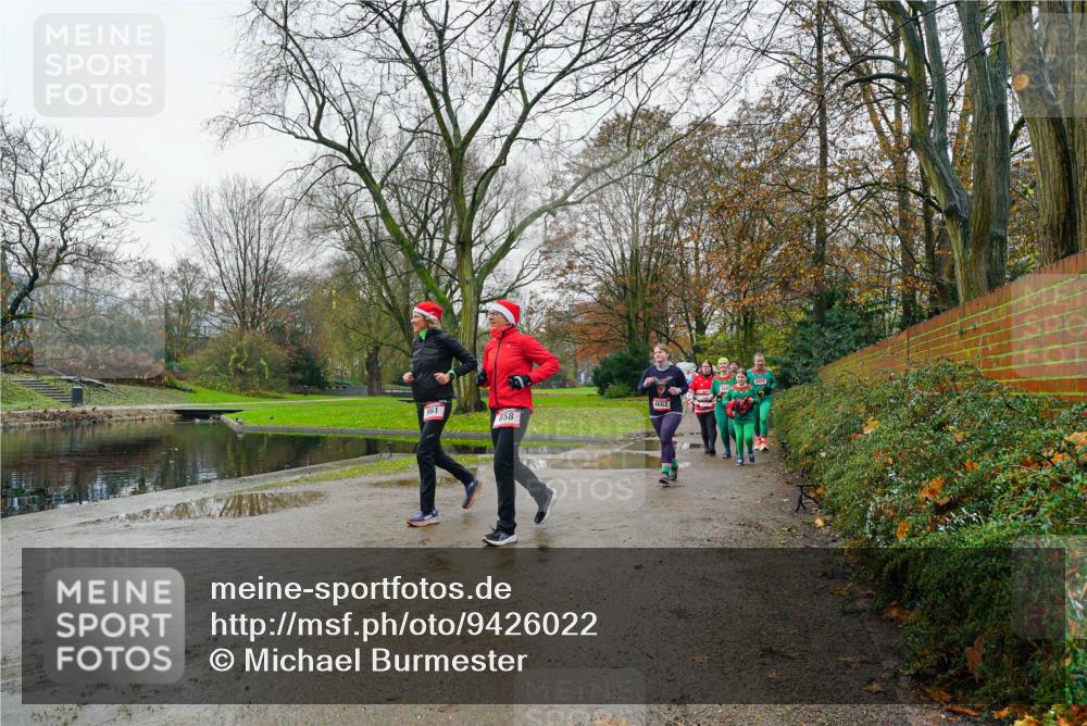 07.12.2025 - St. Pauli X-Mass-Run No. 15 Michael Burmester http://msf.ph/oto/9426022 07.12.2025 09:47:07 Laufen 661, 658, 4662 meine-sportfotos.de