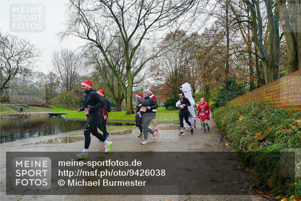 07.12.2025 - St. Pauli X-Mass-Run No. 15 Michael Burmester http://msf.ph/oto/9426038 07.12.2025 09:47:28 Laufen 2652, 836 meine-sportfotos.de