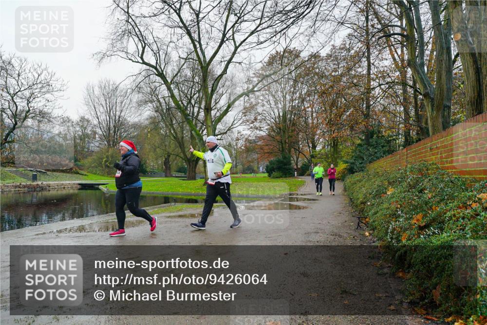 07.12.2025 - St. Pauli X-Mass-Run No. 15 Michael Burmester http://msf.ph/oto/9426064 07.12.2025 09:49:37 Laufen  meine-sportfotos.de