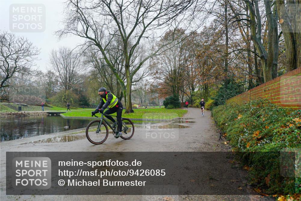 07.12.2025 - St. Pauli X-Mass-Run No. 15 Michael Burmester http://msf.ph/oto/9426085 07.12.2025 09:56:01 Laufen  meine-sportfotos.de