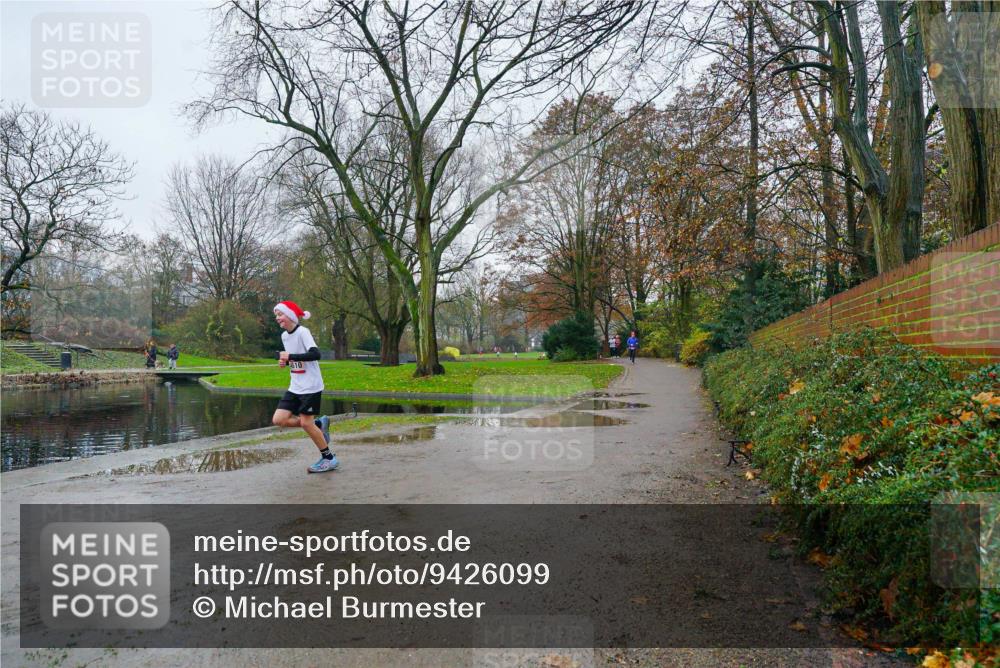 07.12.2025 - St. Pauli X-Mass-Run No. 15 Michael Burmester http://msf.ph/oto/9426099 07.12.2025 09:57:57 Laufen 510 meine-sportfotos.de