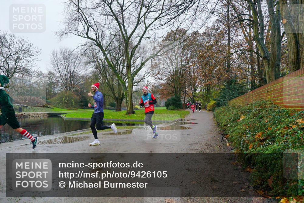 07.12.2025 - St. Pauli X-Mass-Run No. 15 Michael Burmester http://msf.ph/oto/9426105 07.12.2025 09:58:16 Laufen 2687 meine-sportfotos.de