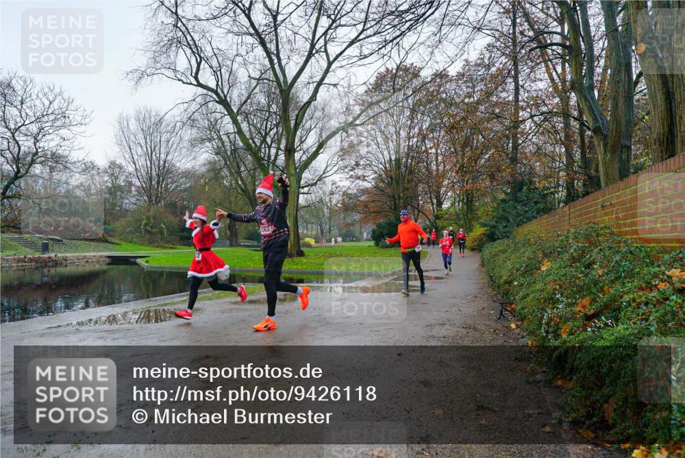07.12.2025 - St. Pauli X-Mass-Run No. 15 Michael Burmester http://msf.ph/oto/9426118 07.12.2025 09:59:03 Laufen 1363 meine-sportfotos.de