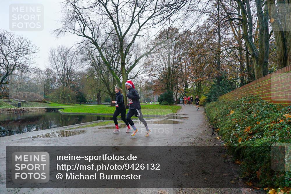 07.12.2025 - St. Pauli X-Mass-Run No. 15 Michael Burmester http://msf.ph/oto/9426132 07.12.2025 09:59:33 Laufen  meine-sportfotos.de