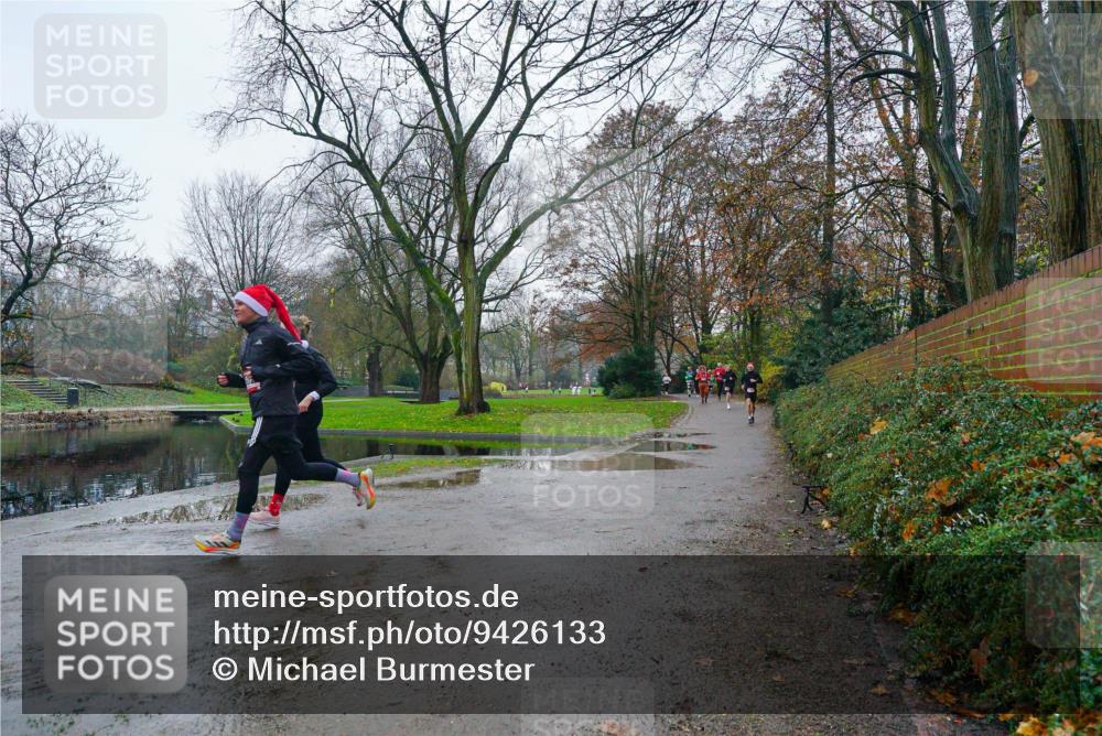07.12.2025 - St. Pauli X-Mass-Run No. 15 Michael Burmester http://msf.ph/oto/9426133 07.12.2025 09:59:33 Laufen  meine-sportfotos.de