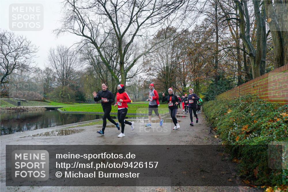 07.12.2025 - St. Pauli X-Mass-Run No. 15 Michael Burmester http://msf.ph/oto/9426157 07.12.2025 10:00:30 Laufen 4170, 3520, 1473 meine-sportfotos.de