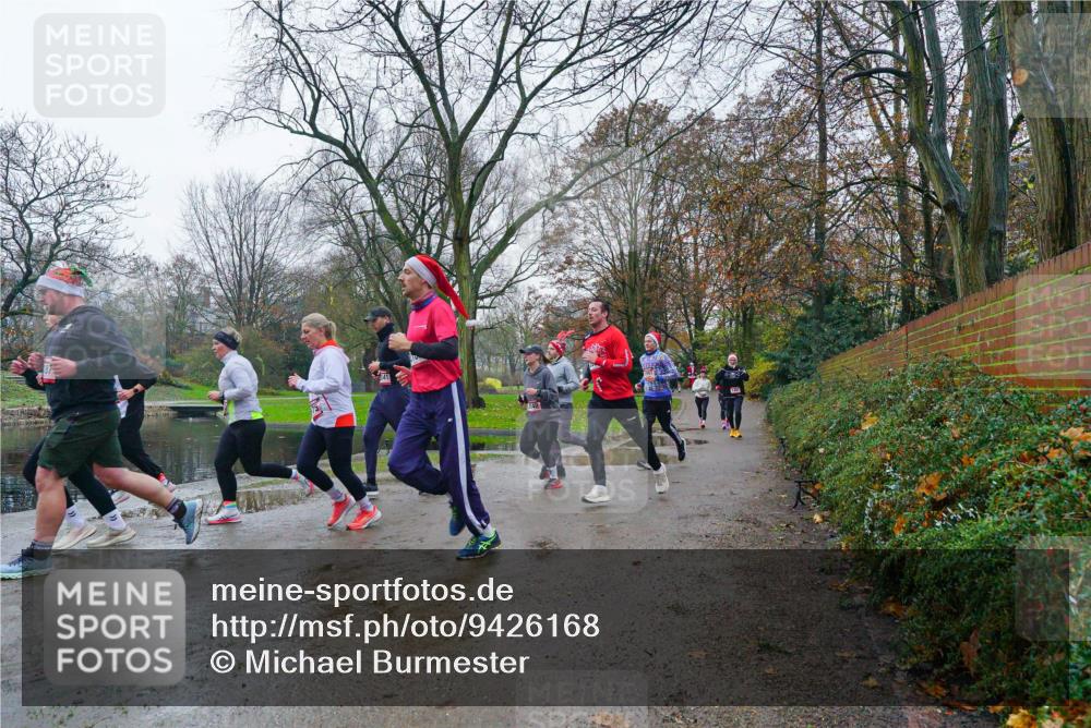 07.12.2025 - St. Pauli X-Mass-Run No. 15 Michael Burmester http://msf.ph/oto/9426168 07.12.2025 10:00:44 Laufen  meine-sportfotos.de