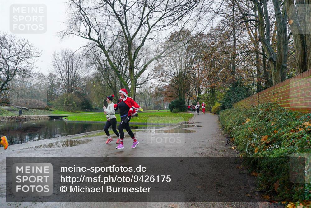 07.12.2025 - St. Pauli X-Mass-Run No. 15 Michael Burmester http://msf.ph/oto/9426175 07.12.2025 10:00:49 Laufen  meine-sportfotos.de