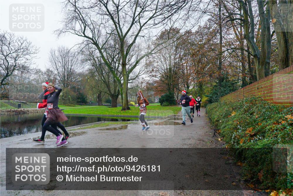 07.12.2025 - St. Pauli X-Mass-Run No. 15 Michael Burmester http://msf.ph/oto/9426181 07.12.2025 10:01:04 Laufen 871 meine-sportfotos.de