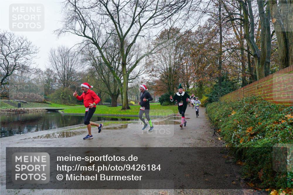 07.12.2025 - St. Pauli X-Mass-Run No. 15 Michael Burmester http://msf.ph/oto/9426184 07.12.2025 10:01:07 Laufen  meine-sportfotos.de