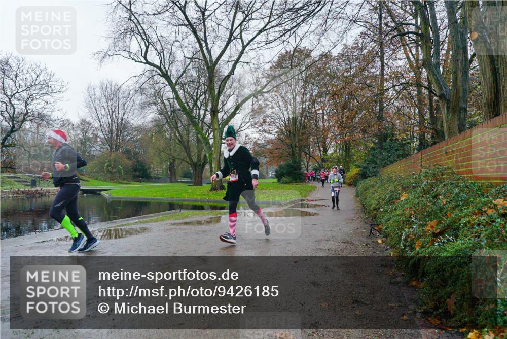 07.12.2025 - St. Pauli X-Mass-Run No. 15 Michael Burmester http://msf.ph/oto/9426185 07.12.2025 10:01:08 Laufen 6643 meine-sportfotos.de