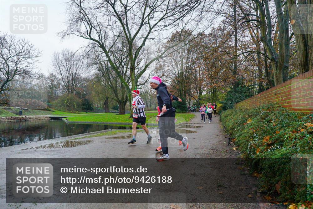 07.12.2025 - St. Pauli X-Mass-Run No. 15 Michael Burmester http://msf.ph/oto/9426188 07.12.2025 10:01:17 Laufen  meine-sportfotos.de