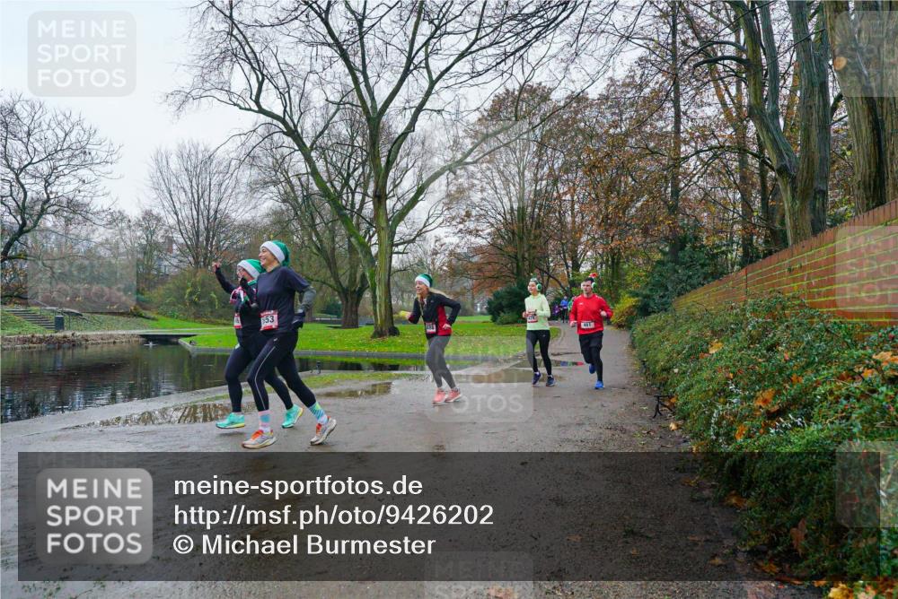 07.12.2025 - St. Pauli X-Mass-Run No. 15 Michael Burmester http://msf.ph/oto/9426202 07.12.2025 10:01:36 Laufen 53, 461 meine-sportfotos.de