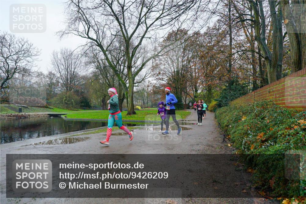 07.12.2025 - St. Pauli X-Mass-Run No. 15 Michael Burmester http://msf.ph/oto/9426209 07.12.2025 10:01:49 Laufen  meine-sportfotos.de