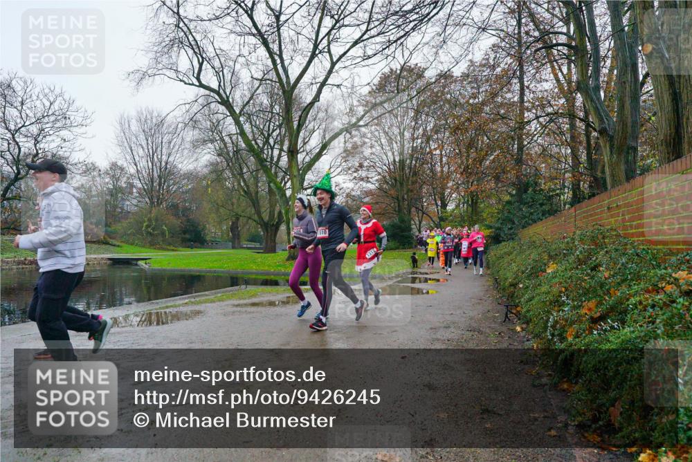 07.12.2025 - St. Pauli X-Mass-Run No. 15 Michael Burmester http://msf.ph/oto/9426245 07.12.2025 10:03:06 Laufen 1510, 1312 meine-sportfotos.de