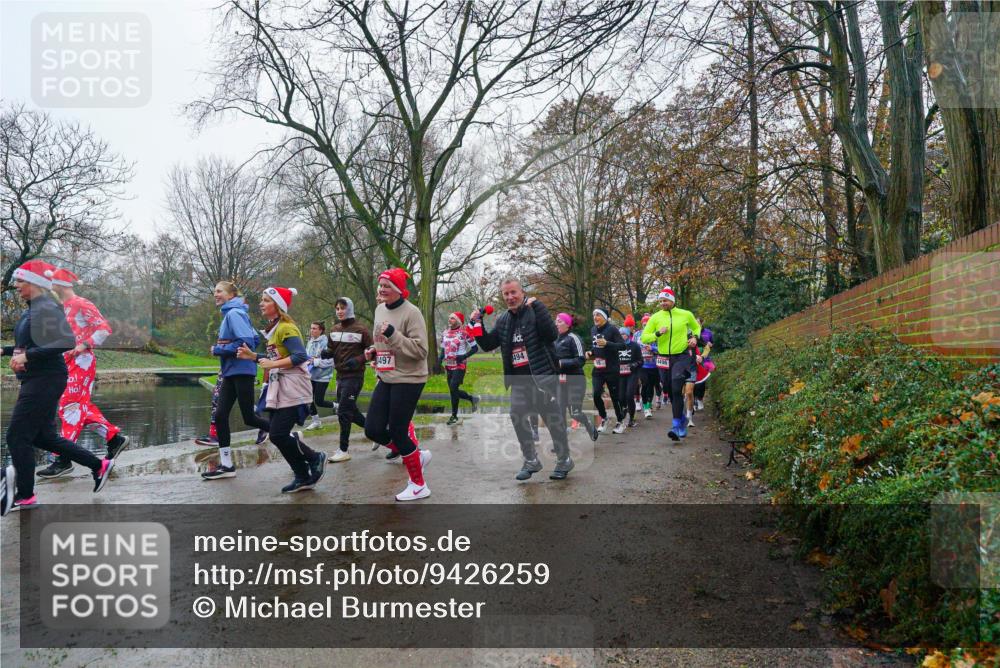 07.12.2025 - St. Pauli X-Mass-Run No. 15 Michael Burmester http://msf.ph/oto/9426259 07.12.2025 10:03:18 Laufen 3497 meine-sportfotos.de